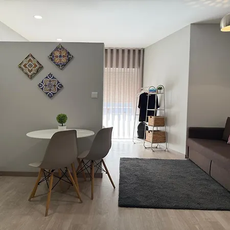 Ml Almada Panoramic Balcony 아파트